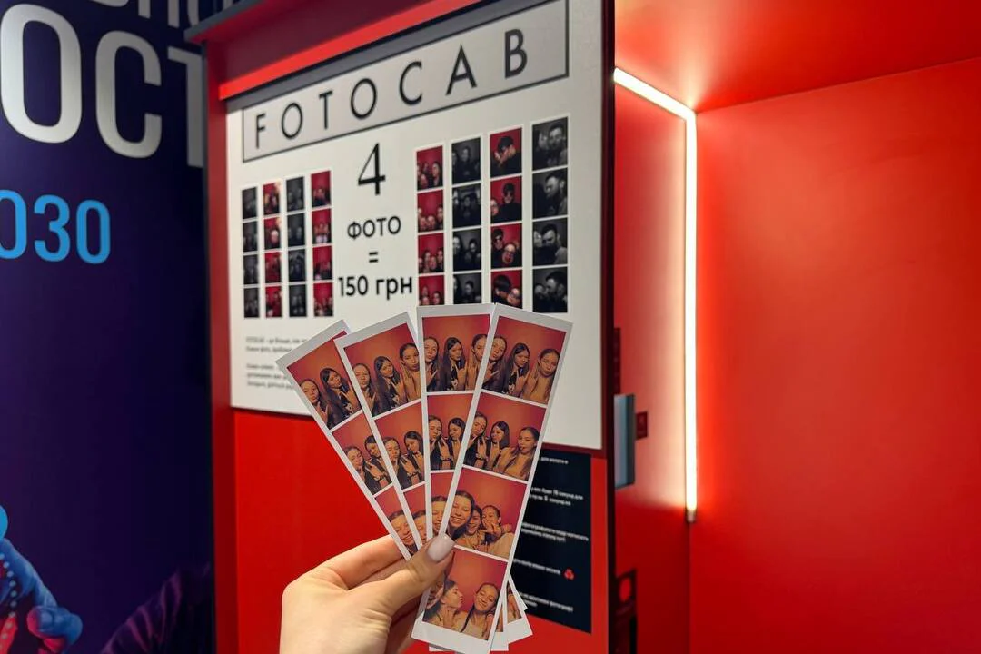 Turnkey photo booth and photo box from Pro100 Event Agency