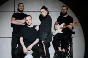 Plus Cover Band - Pro100 Event Agency Plus cover band – живая музыка для вашего праздника